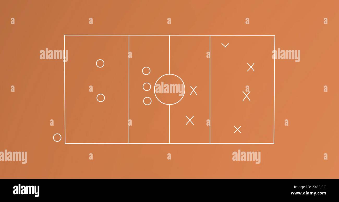 Bild des Spielplans mit Pfeilen, Kreisen und x-Symbol auf dem Sportplatz Stockfoto