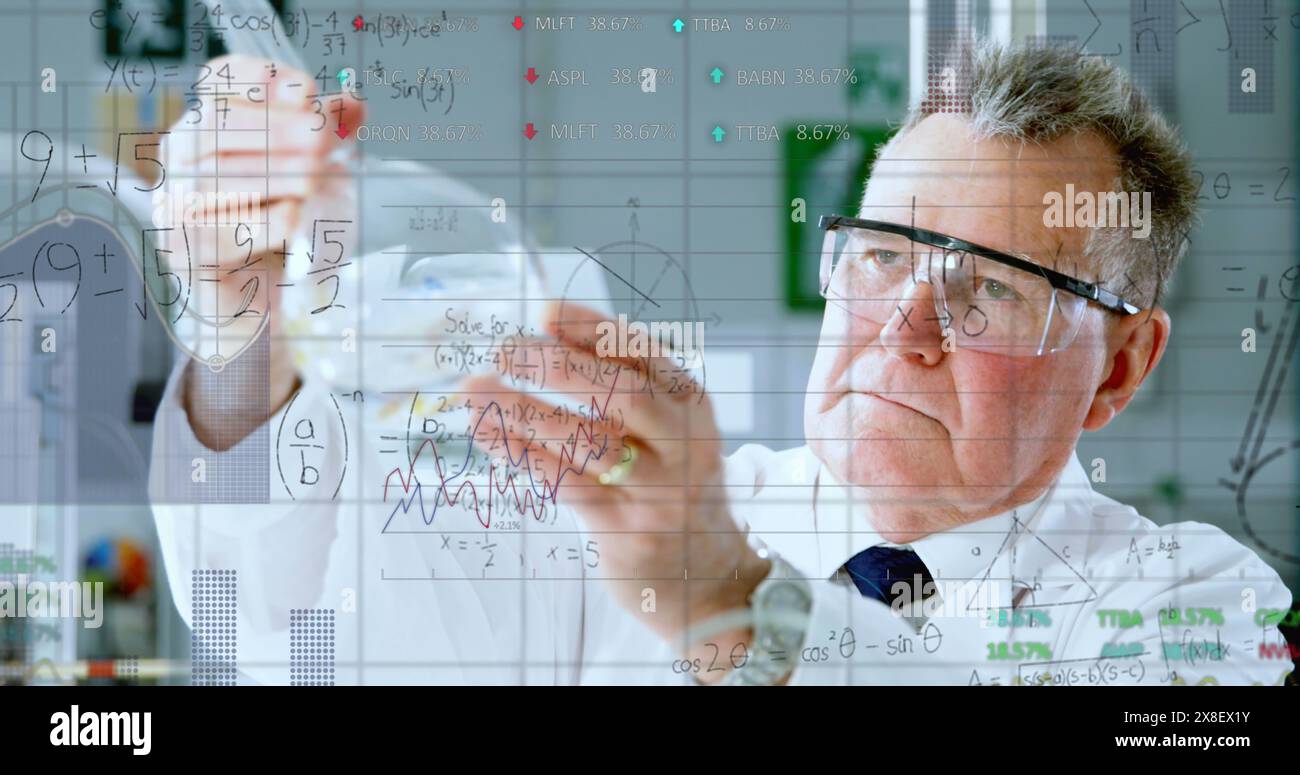 Bild der wissenschaftlichen Datenverarbeitung über kaukasischen Wissenschaftlern Stockfoto