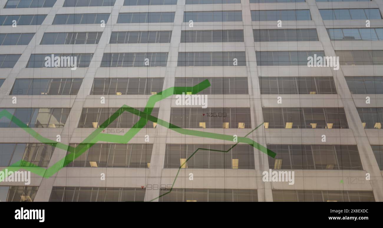 Bild der grünen Linien und der Verarbeitung von Finanzdaten über der Stadt Stockfoto