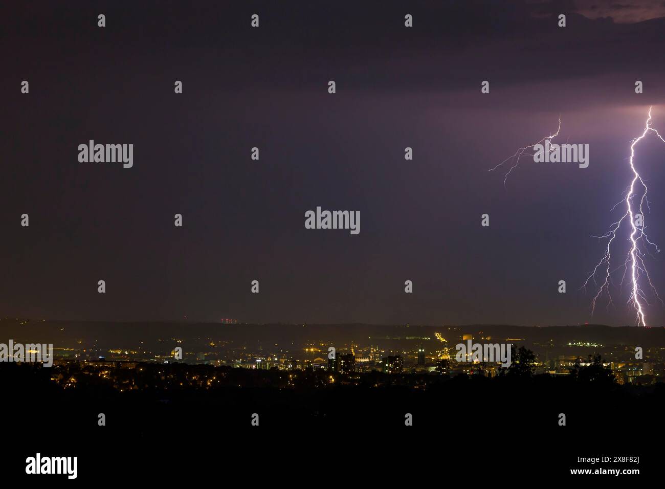 Gewitter über Dresden Stockfoto