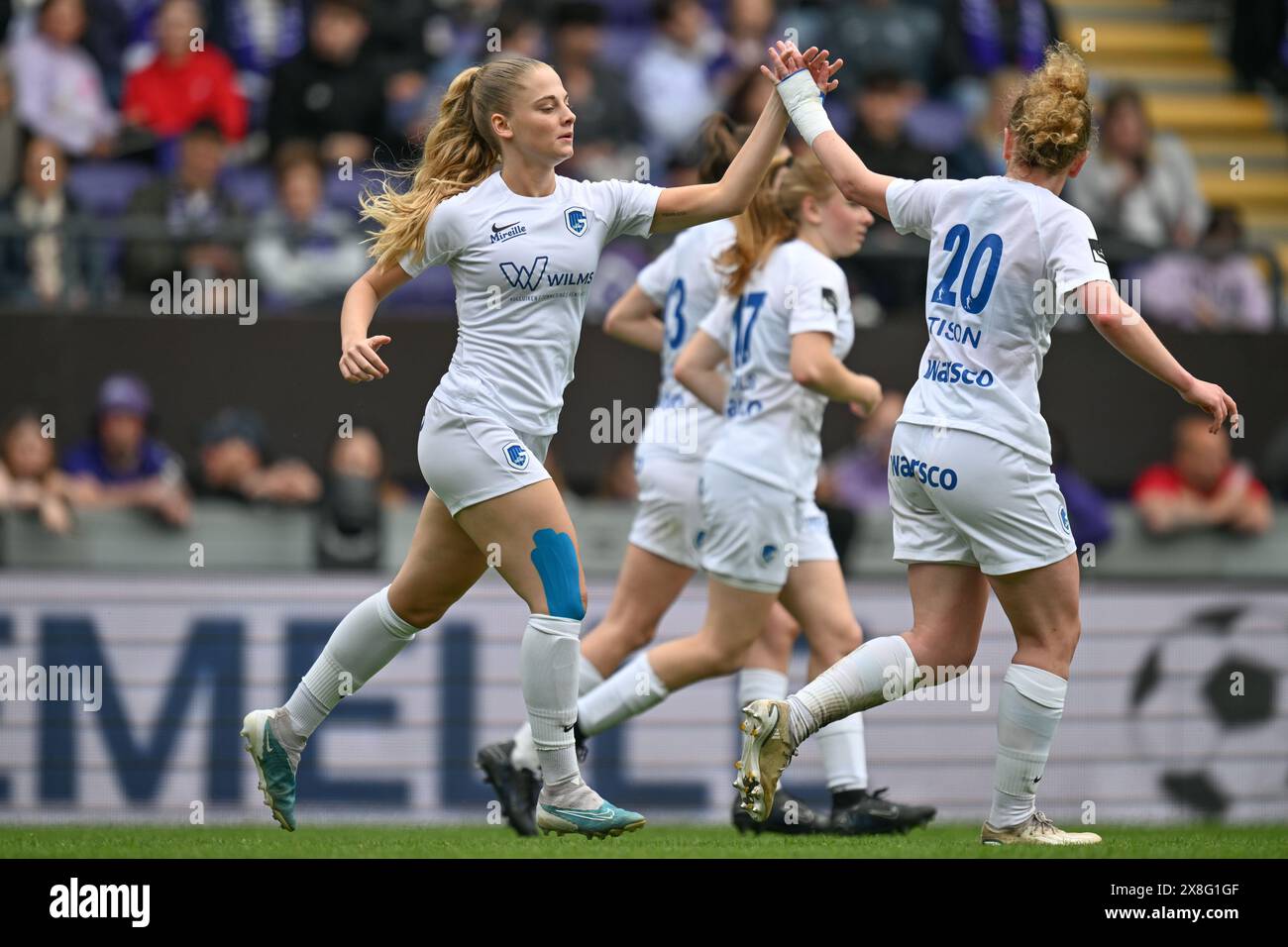 Anderlecht, Belgien. Mai 2024. Tess Lameir (28) aus Genk feiert, nachdem er das Tor 4-2 während eines Frauenfußballspiels zwischen RSC Anderlecht und KRC Genk Ladies am 10. Und letzten Spieltag der Play-offs in der Saison 2023 - 2024 der belgischen Lotto Womens Super League erzielte. am Samstag 25. Mai 2024 in Anderlecht, Belgien. Quelle: Sportpix/Alamy Live News Stockfoto