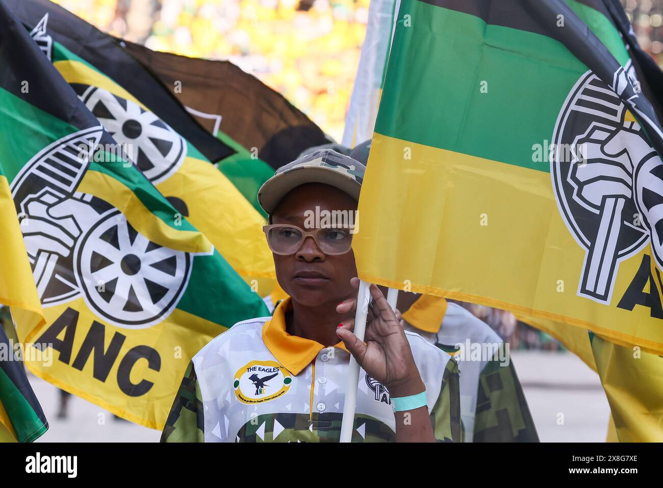 Präsident Cyril Ramaphosa spricht während der letzten Kundgebung des Afrikanischen Nationalkongresses vor den Südafrikanischen Nationalwahlen am 25. Mai 2024 im FNB-Stadion in Soweto, Südafrika. Südafrikaner gehen am 29. Mai 2024 zu den Wahlen, um bei der wichtigsten Wahl seit dem Ende der Apartheid 1994 zu wählen. Der ANC steht vor der Aussicht, eine lange gehaltene Mehrheit in Südafrika zu verlieren, die er seit dem Ende des Apartheid-Systems genießt. Hohe Arbeitslose und eskalierende Kriminalität gehören zu den wichtigsten Faktoren, die die Wähler während dieses Wahlzyklus beeinflussen. Foto von Jemal Count Stockfoto