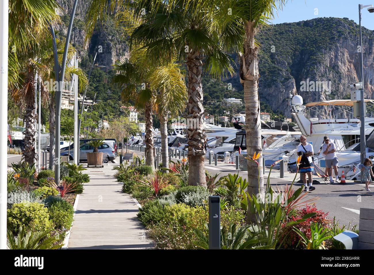 Beaulieu sur Mer, Frankreich - 10. Mai 2024 - Ein malerischer Yachthafen mit Yachten in Beaulieu sur Mer in Südfrankreich, nahe Nizza Stockfoto