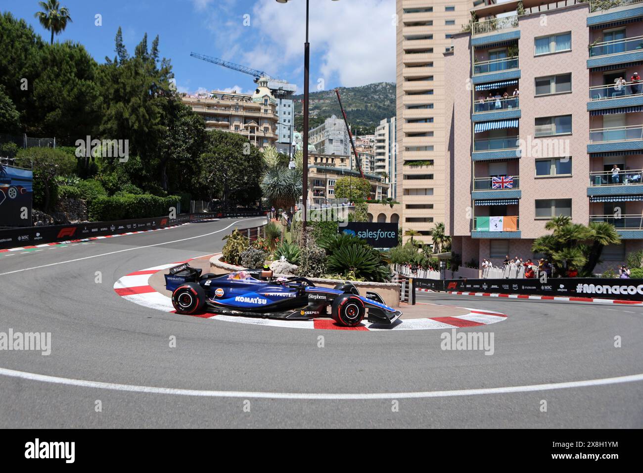 Monaco, Monaco. Mai 2024. Logan Sargeant von Williams Racing auf der Strecke während des Qualifyings für den F1 Grand Prix von Monaco am 25. Mai 2024 auf dem Circuit de Monaco in Monte-Carlo, Monaco. Quelle: Marco Canoniero/Alamy Live News Stockfoto