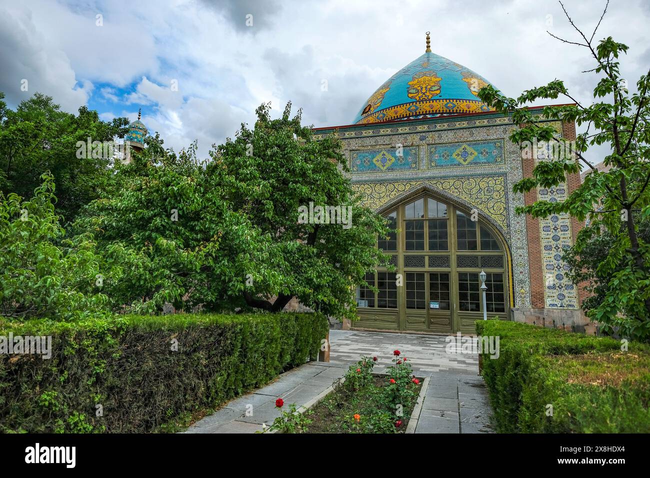 Jerewan, Armenien – 14. Mai 2024: Die Blaue Moschee ist eine schiitische Moschee aus dem 18. Jahrhundert in Jerewan. Stockfoto