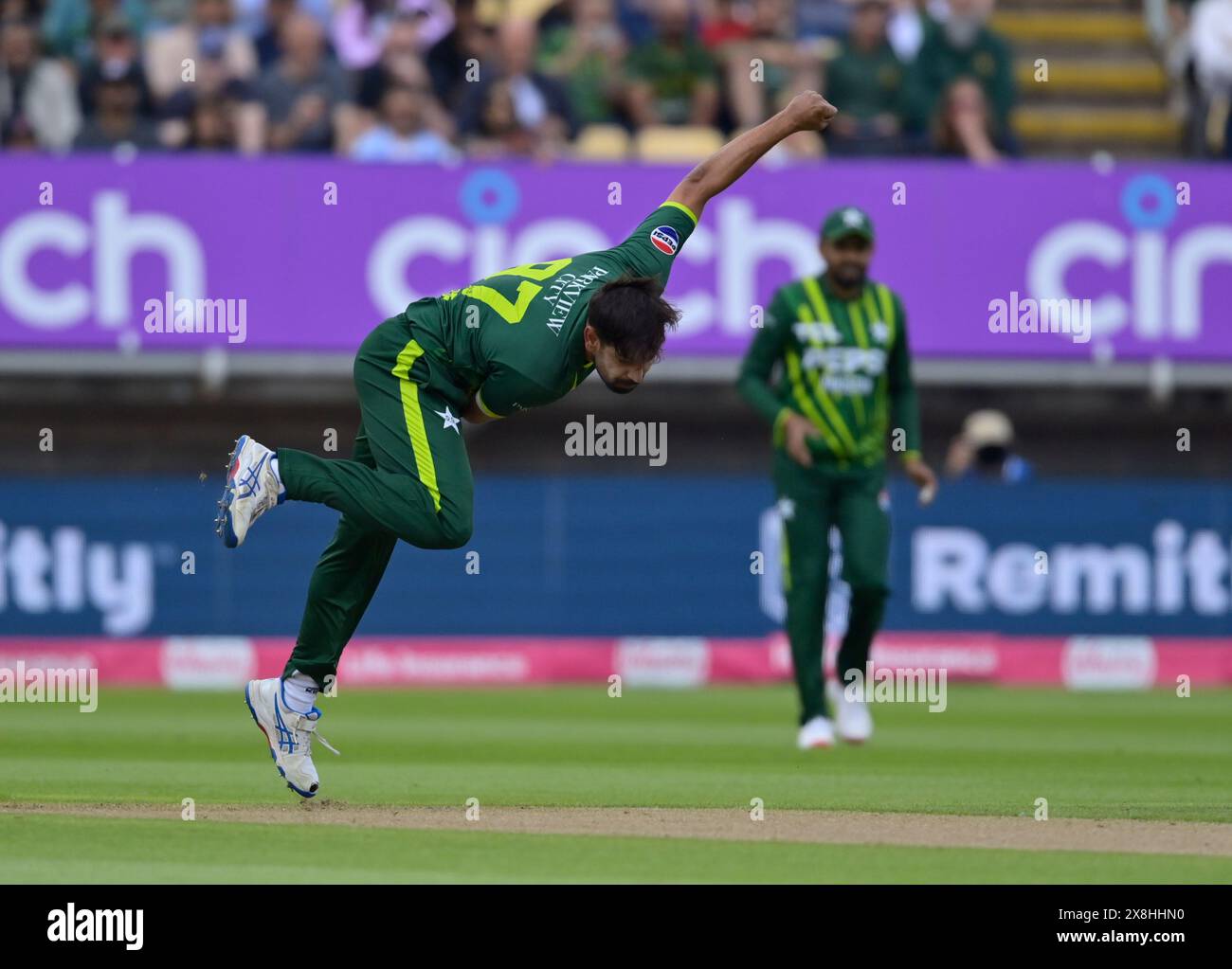 : 25. Bis 2024: Haris rauf Bowls für Pakistan während der Vitality T20 International Series zwischen England und Pakistan im Edgbaston Cricket Ground, Birmingham England Credit: PATRICK ANTHONISZ/Alamy Live News Stockfoto