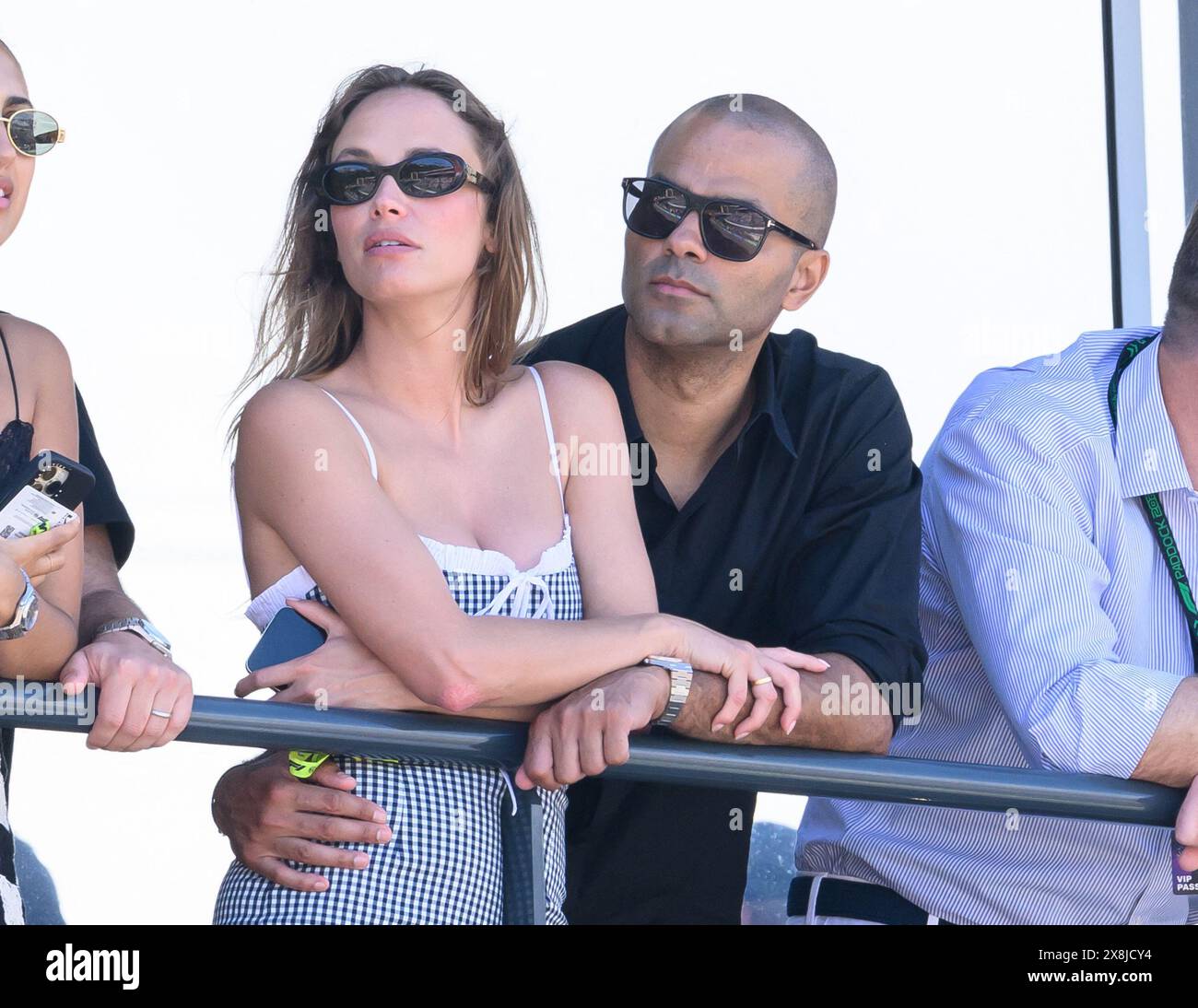 Monaco, Monaco. Mai 2024. Tony Parker und seine Freundin Agathe Teyssier nehmen am 25. Mai 2024 in Monaco an der Formel-1-Weltmeisterschaft 2024 in Montecarlo Teil. Foto: Laurent Zabulon/ABACAPRESS. COM Credit: Abaca Press/Alamy Live News Stockfoto