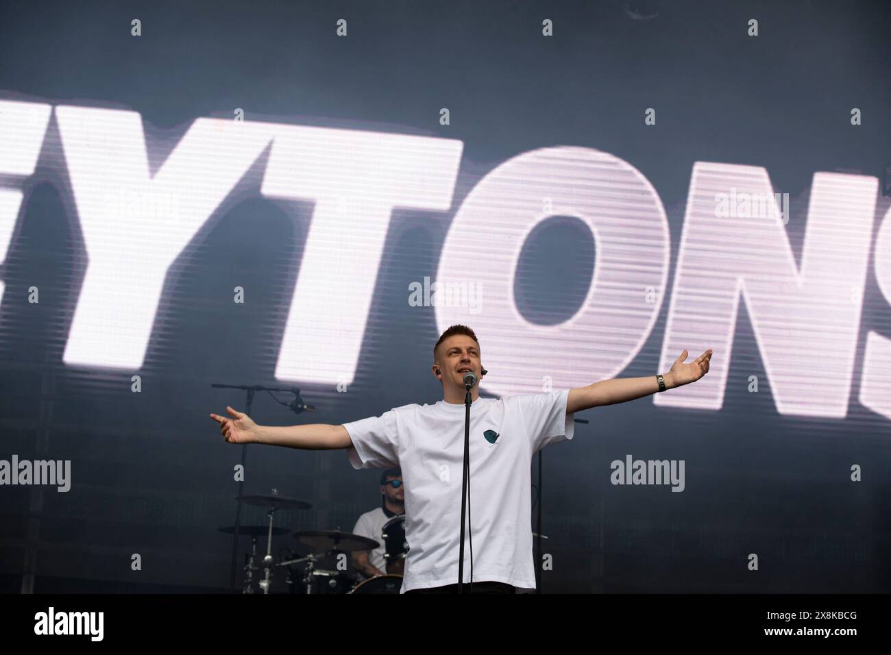 Porto, Portugal. Mai 2024. Die englische Band The Reytons tritt am 25. Mai 2024 live beim North Music Festival im Park des Serralves Museums in Porto auf. (Foto: Rita Franca/NurPhoto) Credit: NurPhoto SRL/Alamy Live News Stockfoto