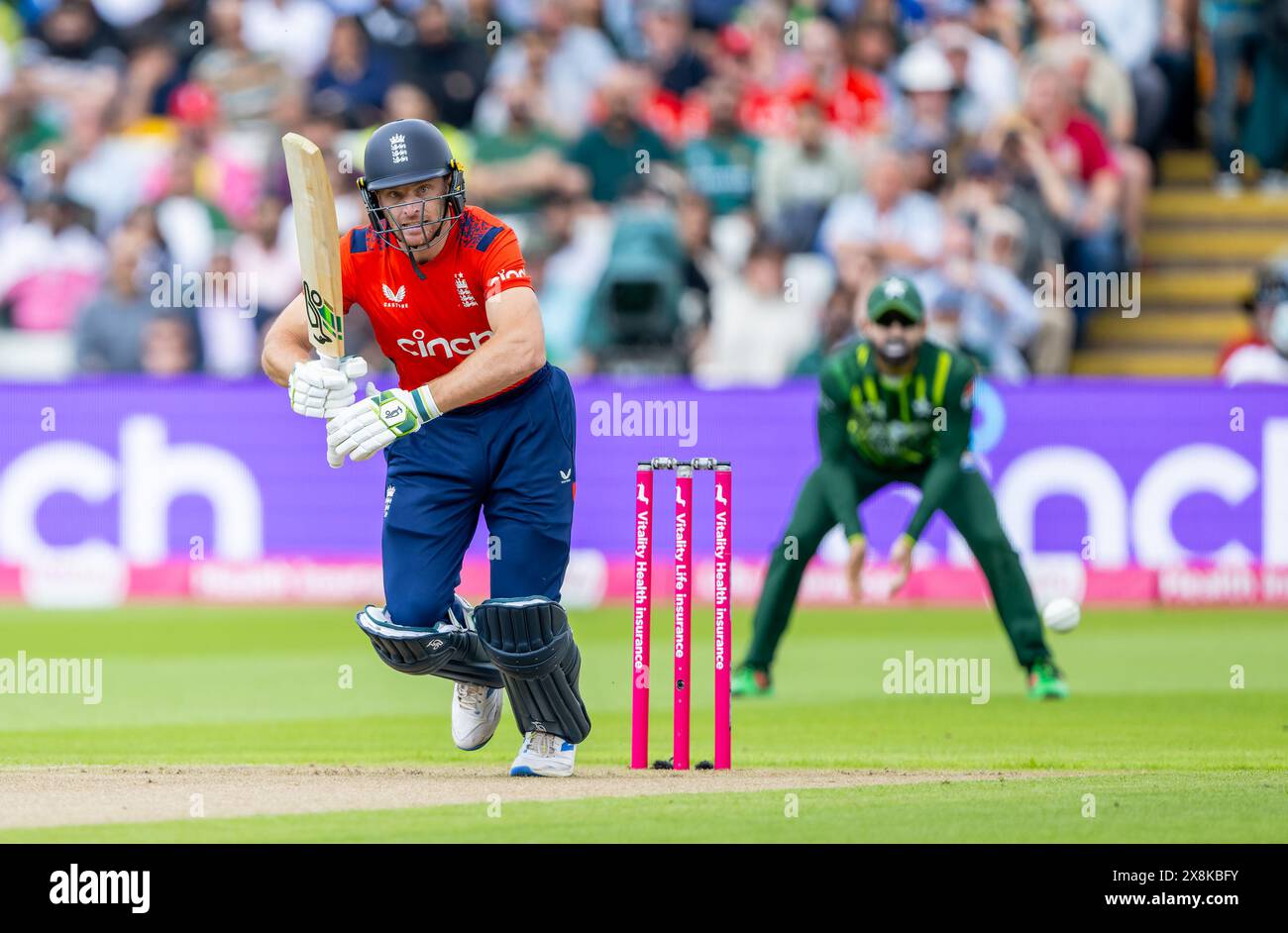 Jos Buttler trat für England in der zweiten Vitality T20 International zwischen England und Pakistan an Stockfoto