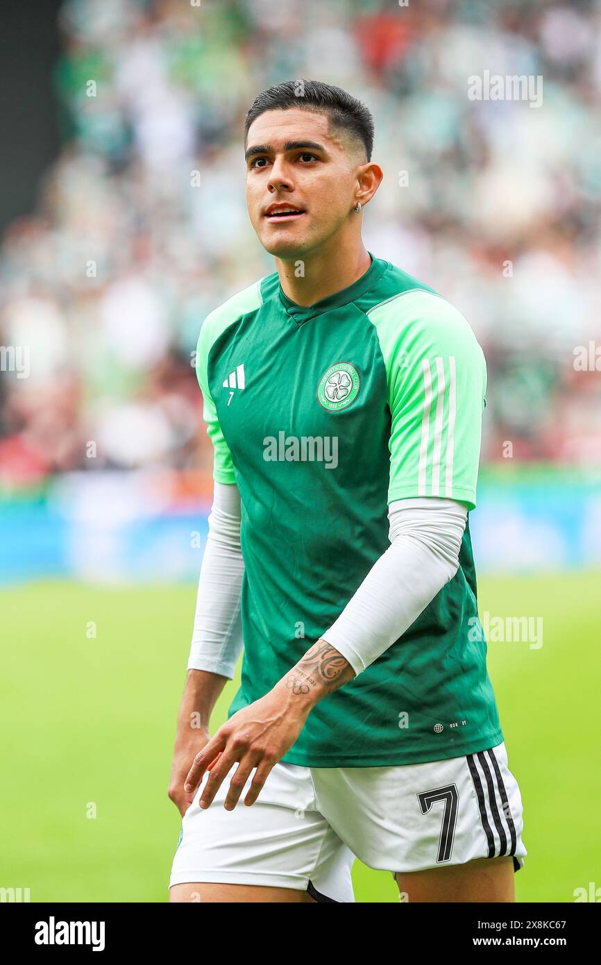 LUIS PALMA, professioneller Fußballspieler, spielt derzeit beim Celtic FC. Bild, das während eines Trainings und einer Aufwärmsitzung vor dem Spiel aufgenommen wurde. Stockfoto