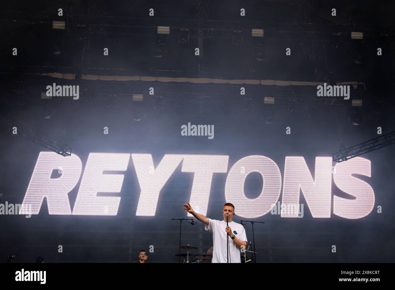 Porto, Portugal. Mai 2024. Die englische Band The Reytons tritt am 25. Mai 2024 live beim North Music Festival im Park des Serralves Museums in Porto auf. (Foto: Rita Franca/NurPhoto) Credit: NurPhoto SRL/Alamy Live News Stockfoto