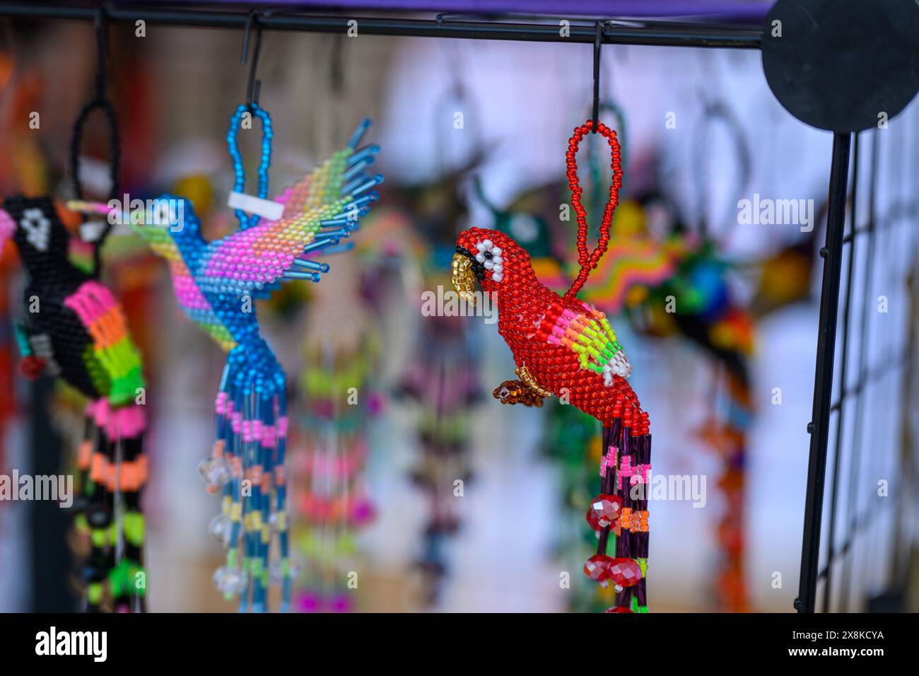 London, UK, 25. Mai 2024, Feria de Londres fand am Feiertagswochenende vom 25. Bis 26. Mai 2024 statt. Mit Musik, Tanz und Essen erleben Sie Spanien nach London. Die Unterhaltung beinhaltete Flamenco-Aufführungen und Singen, um die diesjährige spanische fiesta zu genießen. Andrew Lalchan Photography/Alamy Live News findet im Brick Lane Yard statt, in der berühmten Truman Brewery in Shoreditch Stockfoto