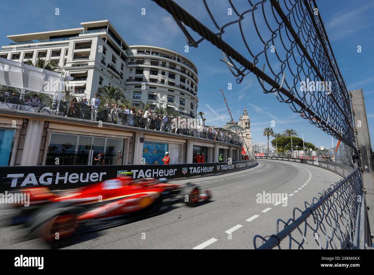 Monte Carlo, Fürstentum Monaco. Mai 2024. Formel 1 Grand Prix de Monaco auf dem Circuit de Monaco in Monte Carlo. Abgebildet: Ferrari SF-24 von Scuderia Ferrari © Piotr Zajac/Alamy Live News Stockfoto
