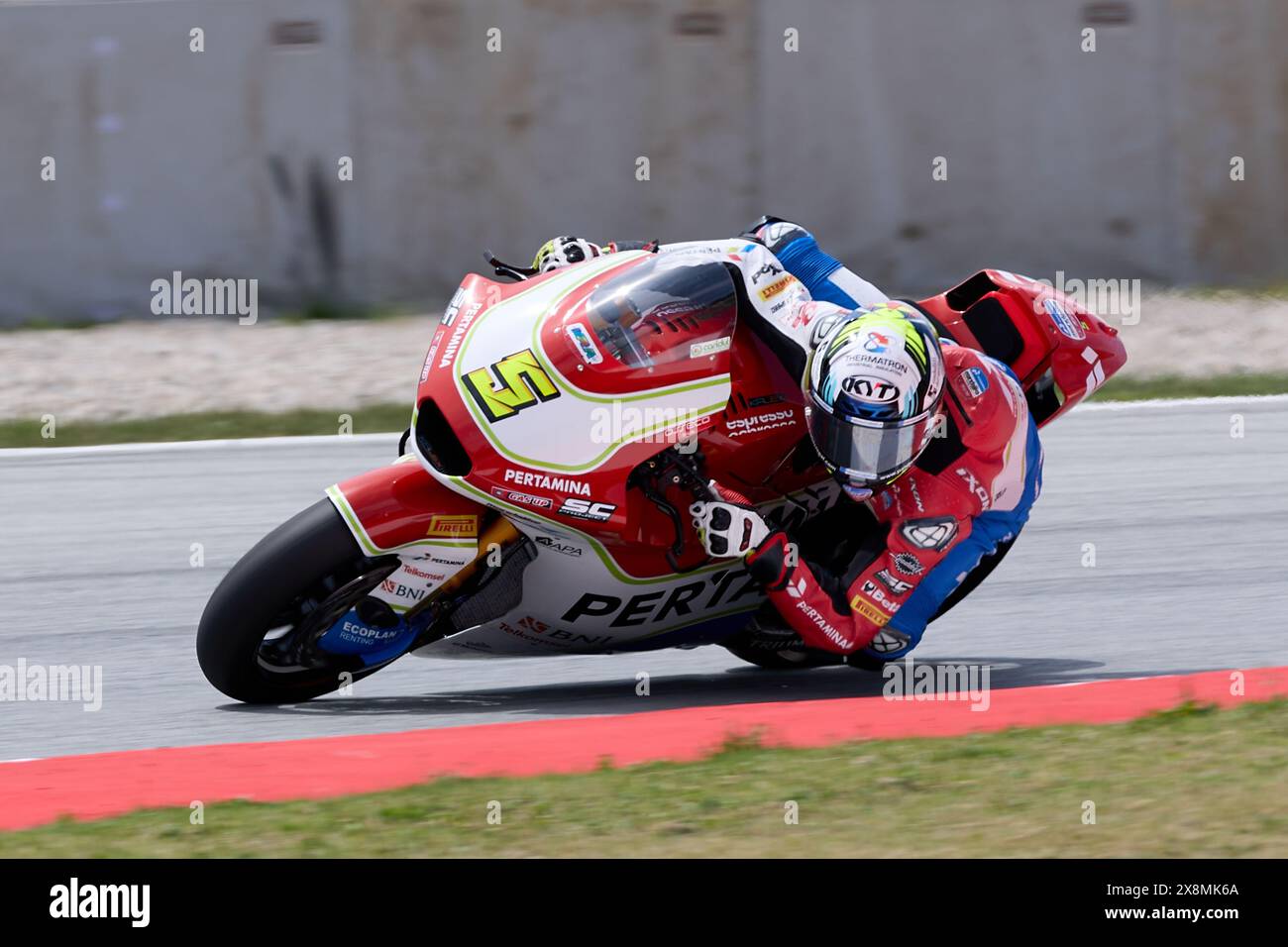 Barcelona, Spanien. Mai 2024. Jaume Masia aus Spanien von Pertamina Mandalika Gas Up Tea Team mit Kalex während des Qualifying für Moto2 Gran Premi Energi Monster de Catalunya 2024 auf dem Circuit de Barcelona-Catalunya in Barcelona. Quelle: DAX Images/Alamy Live News Stockfoto