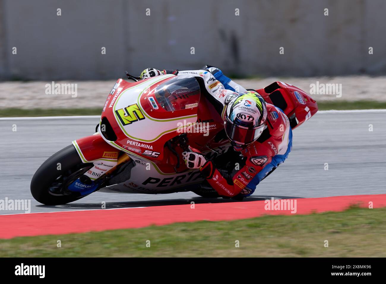 Barcelona, Spanien. Mai 2024. Jaume Masia aus Spanien von Pertamina Mandalika Gas Up Tea Team mit Kalex während des Qualifying für Moto2 Gran Premi Energi Monster de Catalunya 2024 auf dem Circuit de Barcelona-Catalunya in Barcelona. Quelle: DAX Images/Alamy Live News Stockfoto