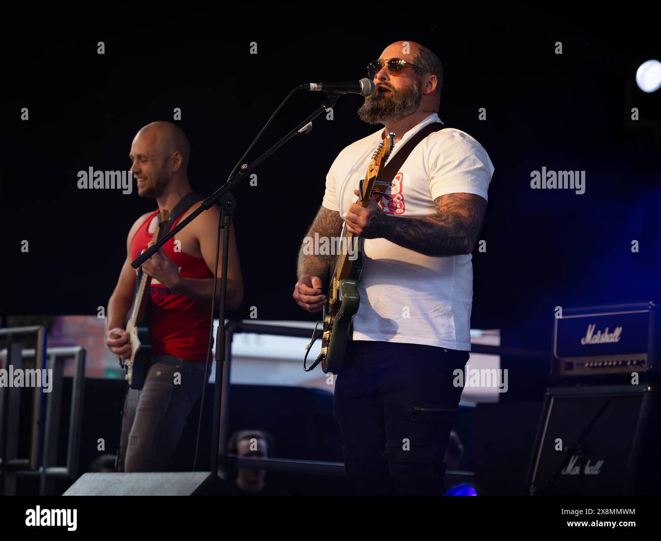 Warrington, Cheshire, Großbritannien. Mai 2024. Das Warrington Music Festival 2024, das auf dem alten Markt am Golden Square stattfand, beherbergte viele lokale Bands, darunter The Bemonts Credit: John Hopkins/Alamy Live News Stockfoto