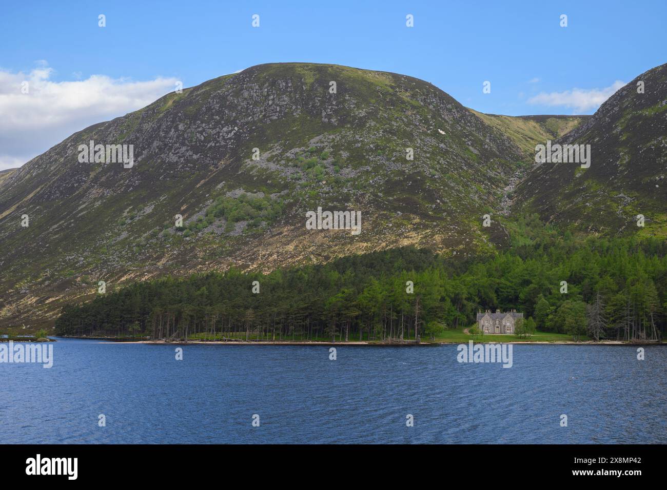 Glas-allt Shield Jagdhütte, Loch Muick, Balmoral Estate, Deeside, Aberdeenshire, Schottland, Großbritannien. Stockfoto