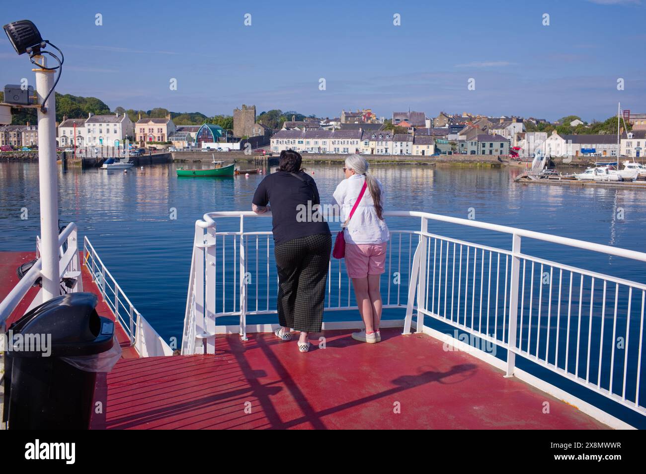 An Bord der Fähre Strangford Lough, die Portaferry erreicht Stockfoto