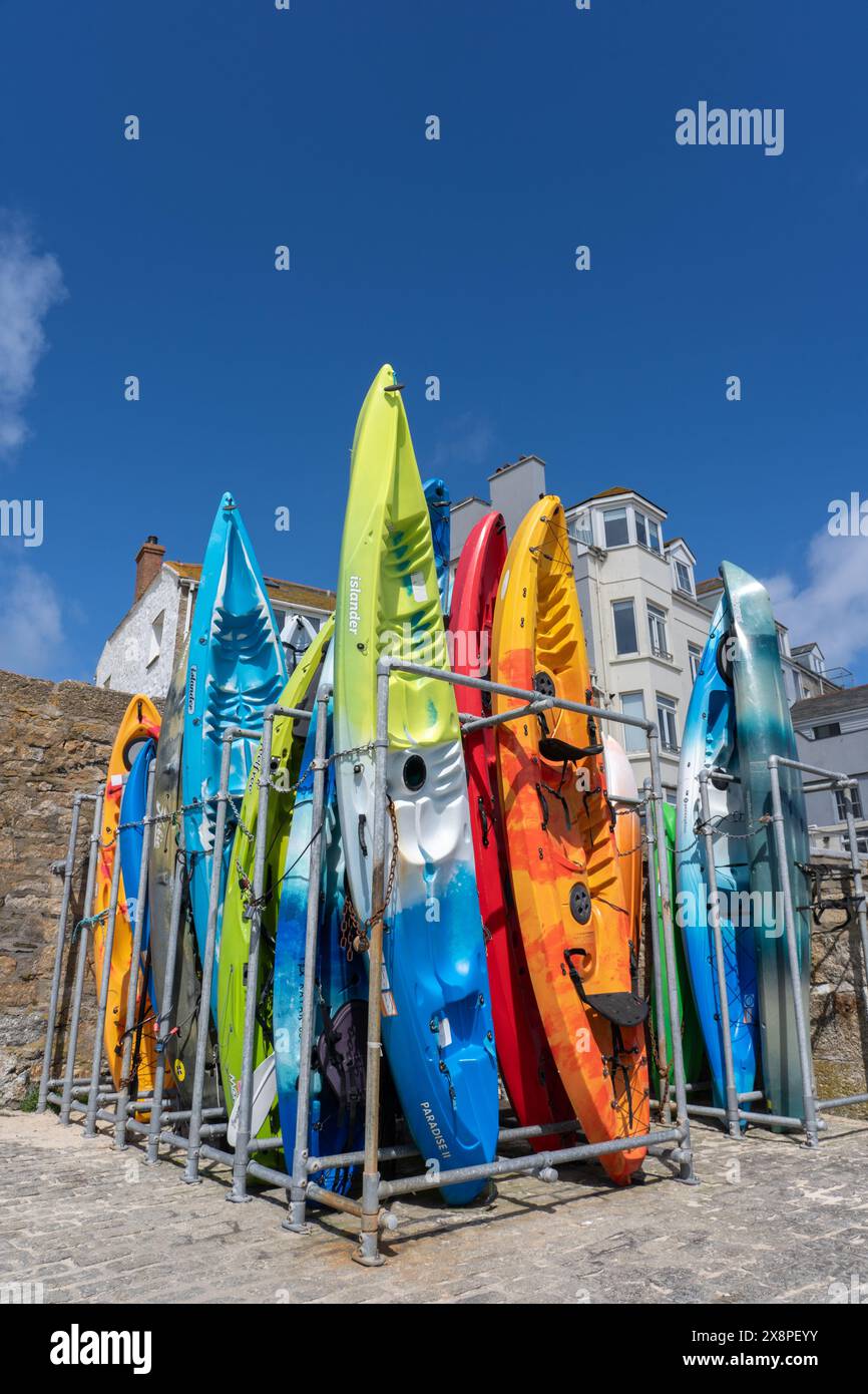 Kajakablage über St. Ives, Cornwall Stockfoto