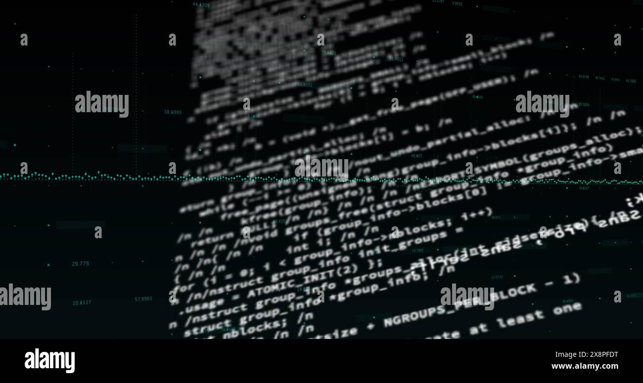 Zeilen des Computercodes werden auf einem dunklen Bildschirm mit einem grünlichen Farbton angezeigt Stockfoto