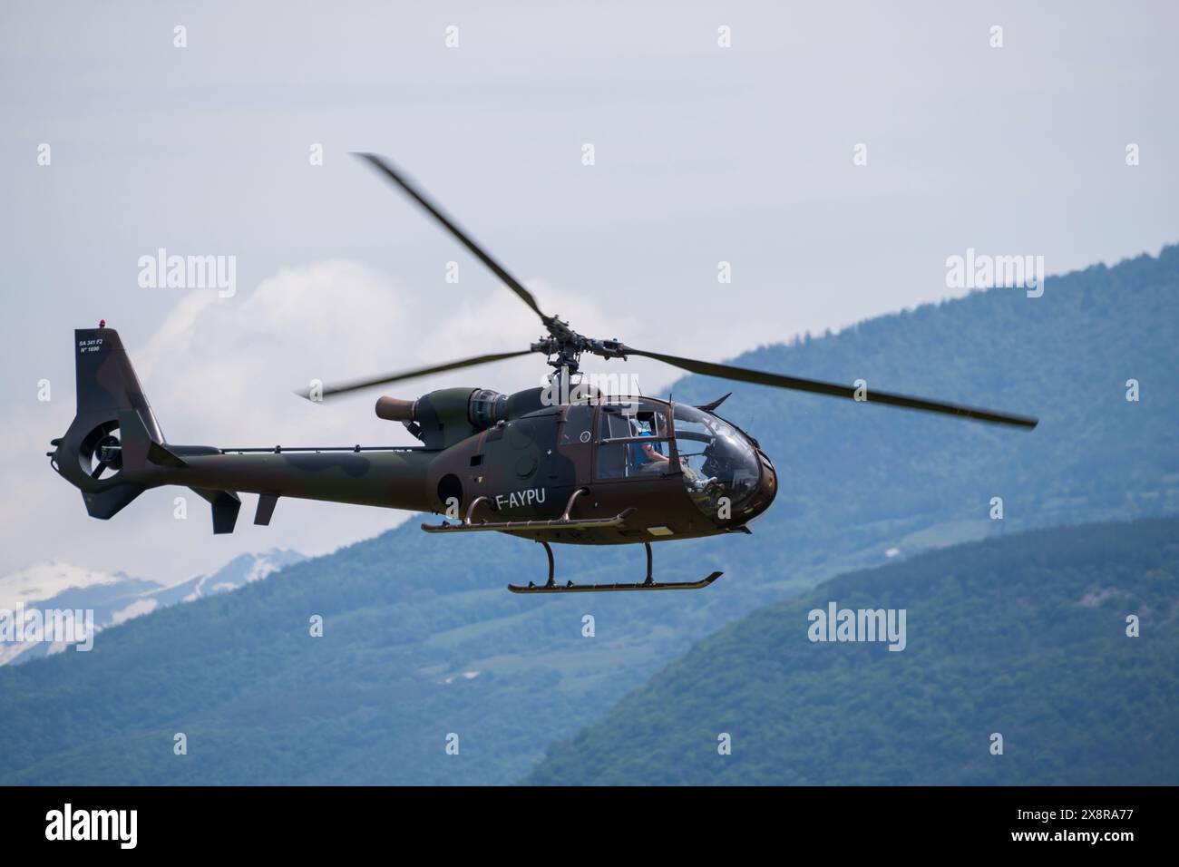 GAP Tallard Airshow, Frankreich, 26. Mai 2024. Der Gazelle Hubschrauber bei Gap – Tallard Flugschau in der Luft Stockfoto