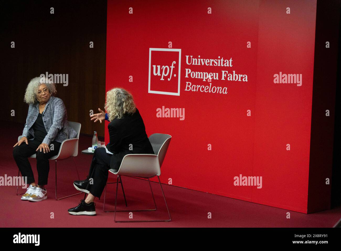 Barcelona, Spanien. Mai 2024. Angela Davis hält einen Vortrag an der Universität Pompeu Fabra in