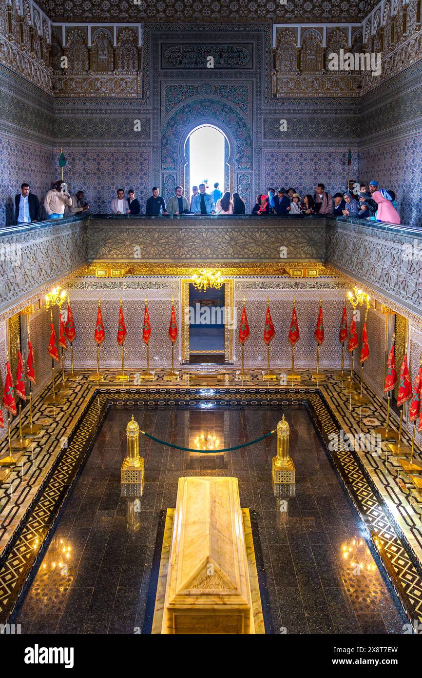 Rabat, Marokko - 23. März 2024: Innenraum des Mausoleums von Mohammed V. in Rabat, Marokko Stockfoto