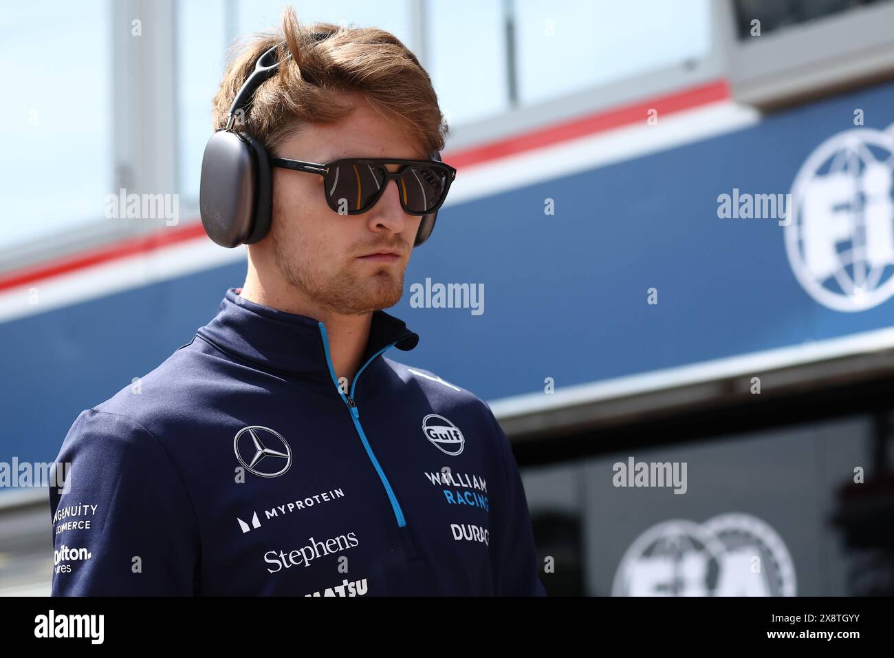 Logan Sargeant von Williams Racing sieht sich beim Formel 1 Grand Prix von Monaco am 26. Mai 2024 auf dem Circuit de Monaco in Monte-Carlo, Monaco, an. Stockfoto