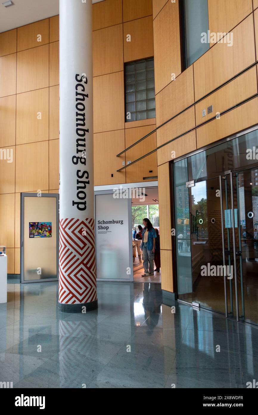 Das Schomburg Center for Research in Black Culture ist eine öffentliche New Yorker Bibliothek in Harlem, NYC Stockfoto