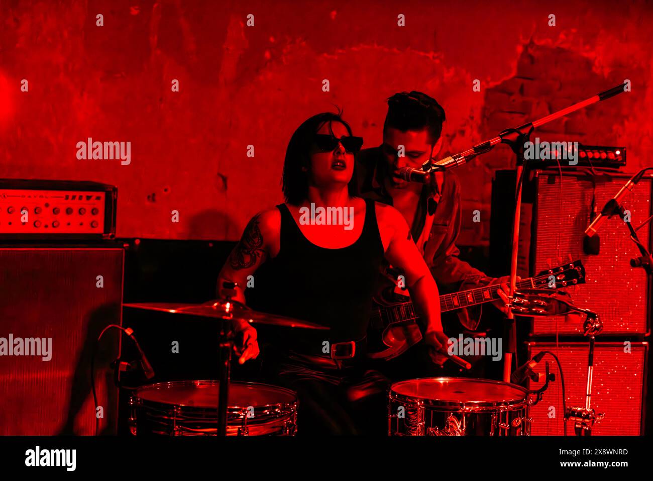 Mailand, Italien, 23. April 2024. Das italienische Rockduo The Devils tritt live im Arci Bellezza in Mailand auf. Credits: Maria Laura Arturi/Alamy Live News Stockfoto