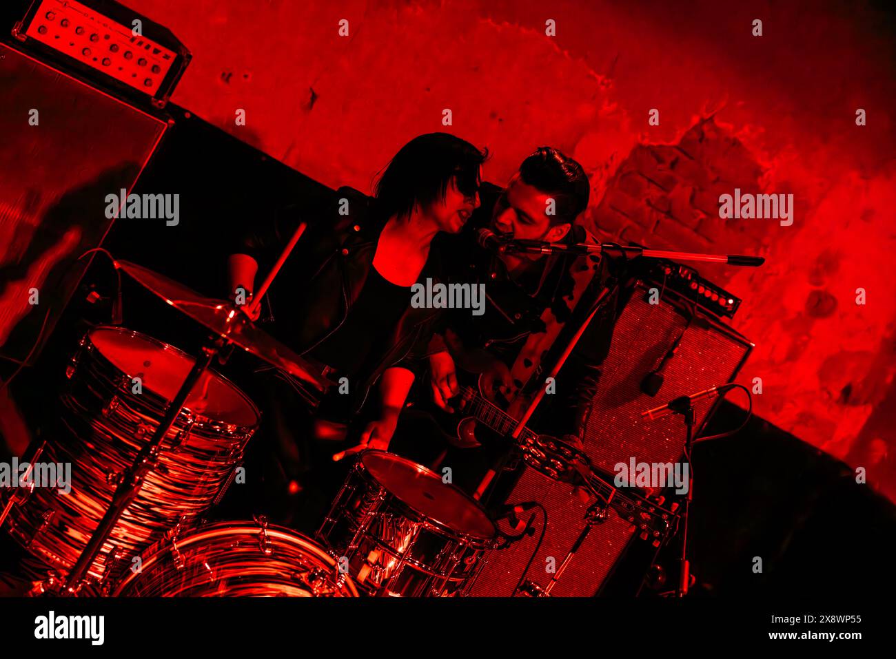 Mailand, Italien, 23. April 2024. Das italienische Rockduo The Devils tritt live im Arci Bellezza in Mailand auf. Credits: Maria Laura Arturi/Alamy Live News Stockfoto
