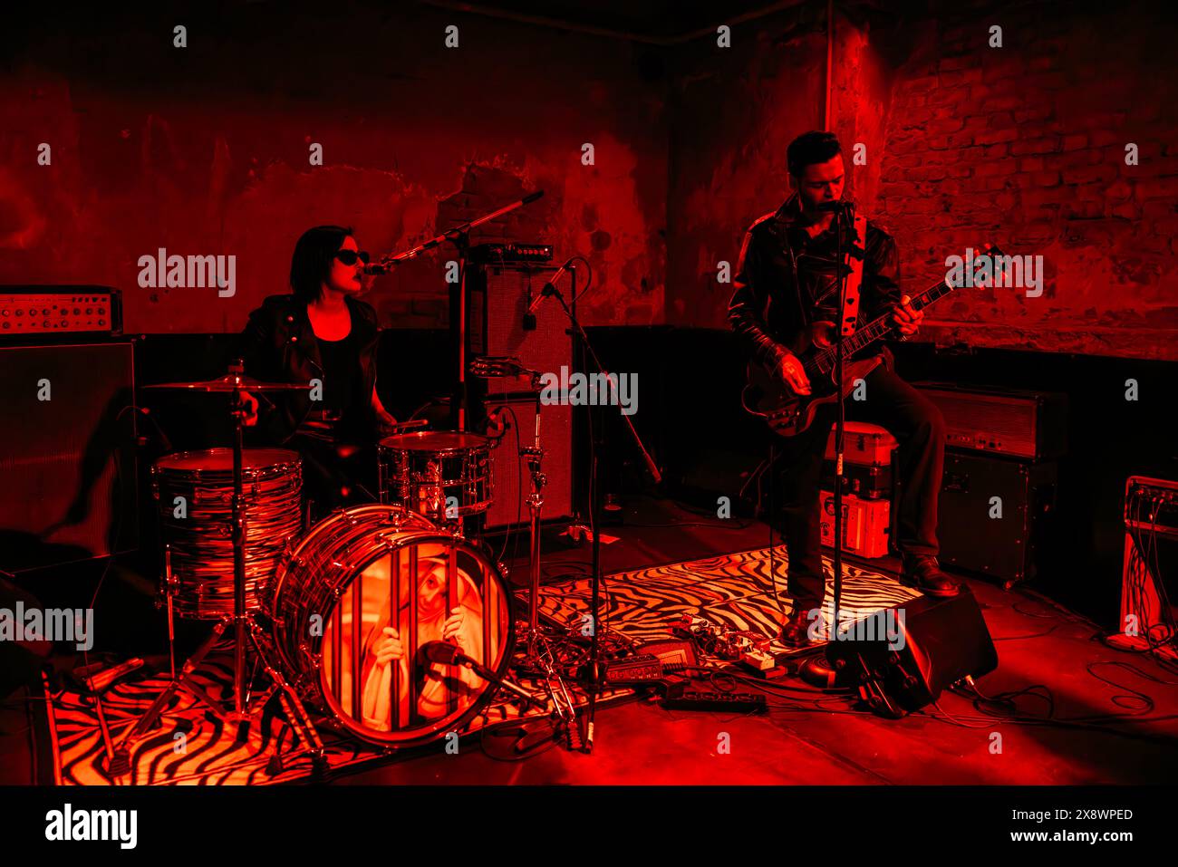 Mailand, Italien, 23. April 2024. Das italienische Rockduo The Devils tritt live im Arci Bellezza in Mailand auf. Credits: Maria Laura Arturi/Alamy Live News Stockfoto