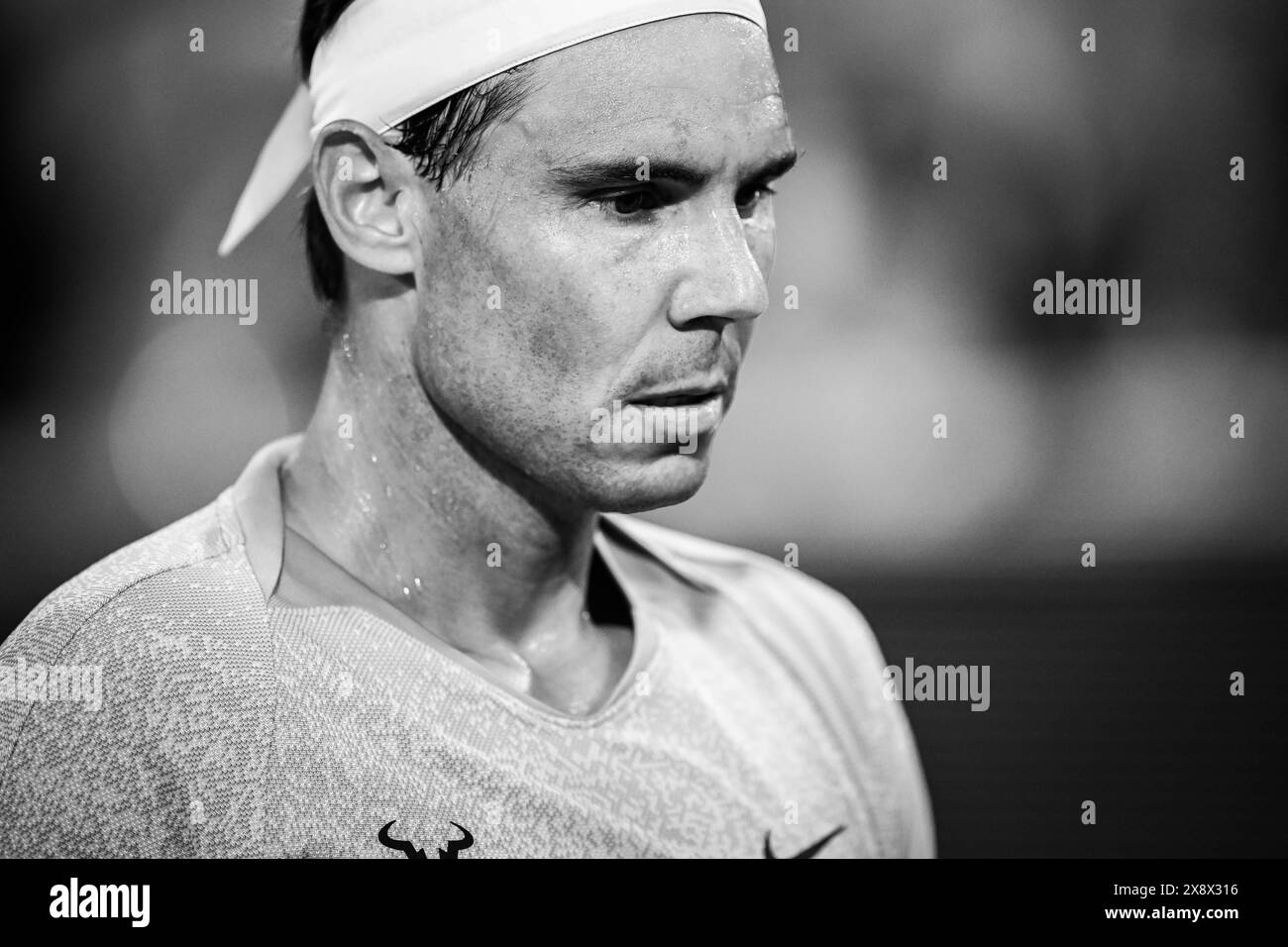 Paris, Frankreich, Frankreich. Mai 2024. Rafael NADAL aus Spanien am zweiten Tag der Roland-Garros 2024, French Open 2024, Grand Slam-Tennis-Turnier im Roland-Garros-Stadion am 27. Mai 2024 in Paris. Quelle: ZUMA Press, Inc./Alamy Live News Stockfoto