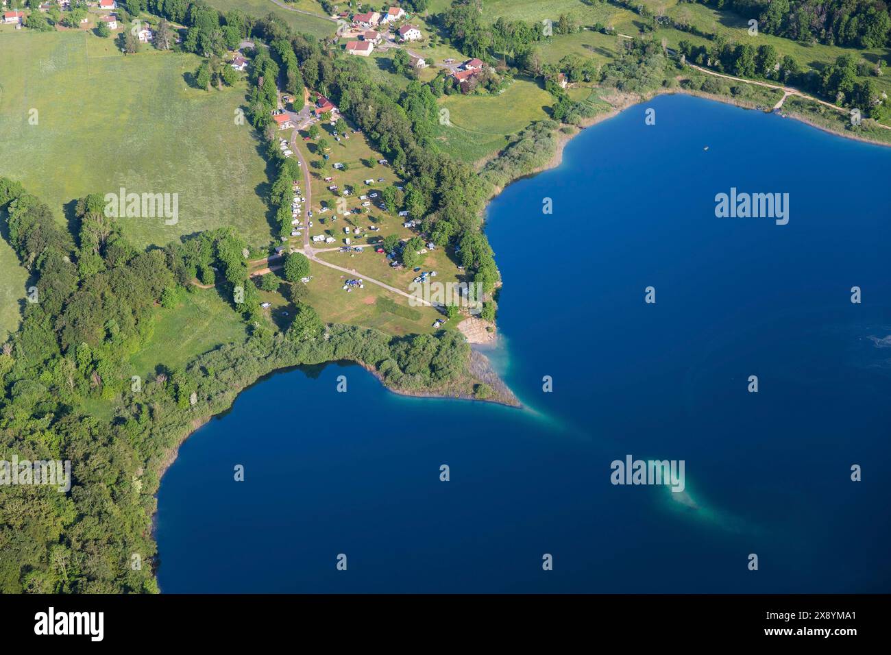 Frankreich, Jura, Narlay Lake (Luftaufnahme) Stockfoto