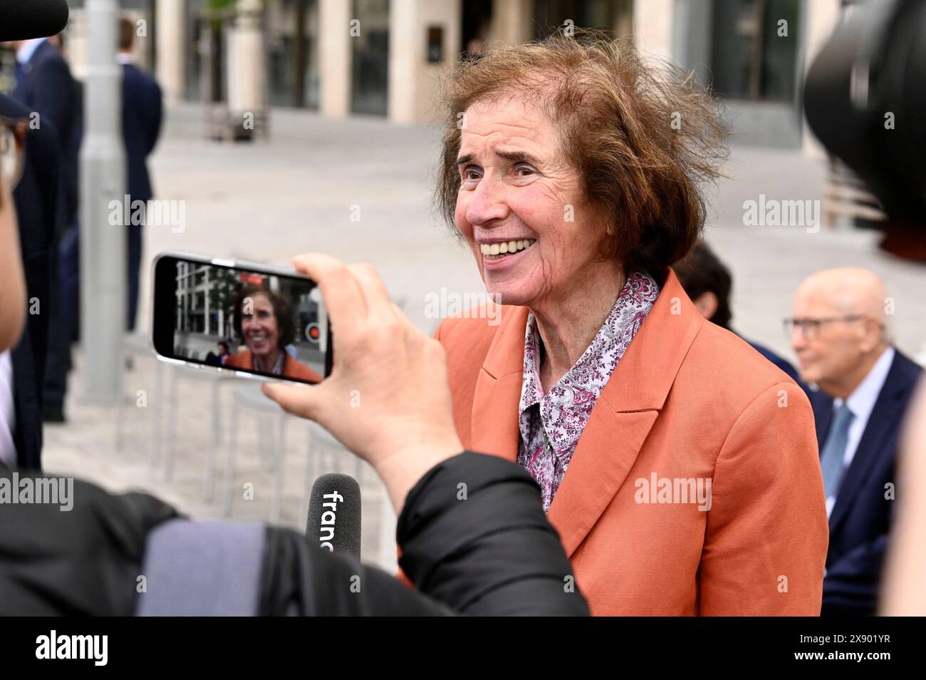 Beate Klarsfeld bei der Kranzniederlegung am Denkmal für die ermordeten Juden Europas. Berlin, 27.05.2024 Stockfoto