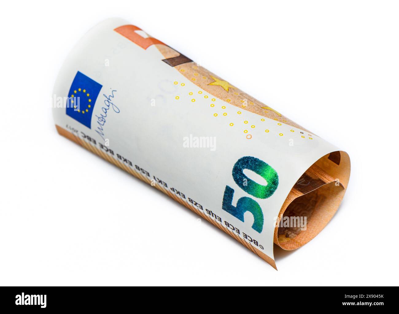 Konzept vieler Euro: Ein Stapel gerollter 50-Euro-Scheine auf weißem Hintergrund 2 Stockfoto