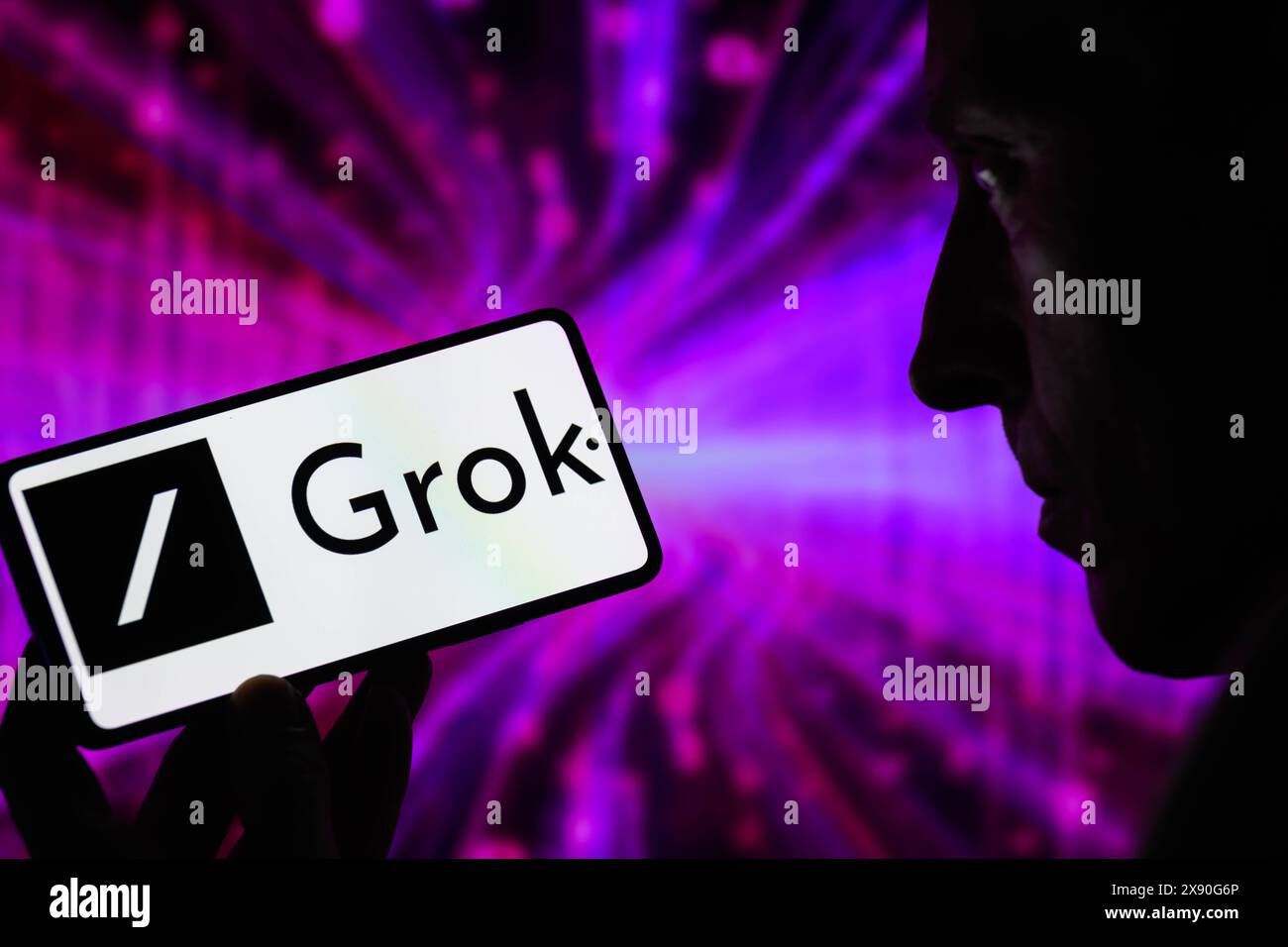 Auf diesem Foto wird das grok Logo auf einem Smartphone angezeigt. Aufgenommen in Brüssel, Belgien. Am 27. Mai 2024. (Jonathan Raa / SIPA USA) *** ausschließlich für redaktionelle Nachrichtenzwecke *** Stockfoto