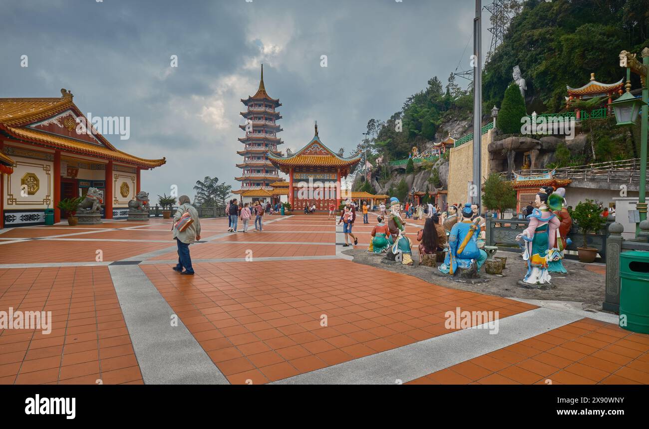 Der Chin Swee Caves Temple in Genting Highlands, Pahang, Malaysia ist ein chinesischer Tempel, der sich in den schönsten Gegenden der Genting Highlands befindet Stockfoto