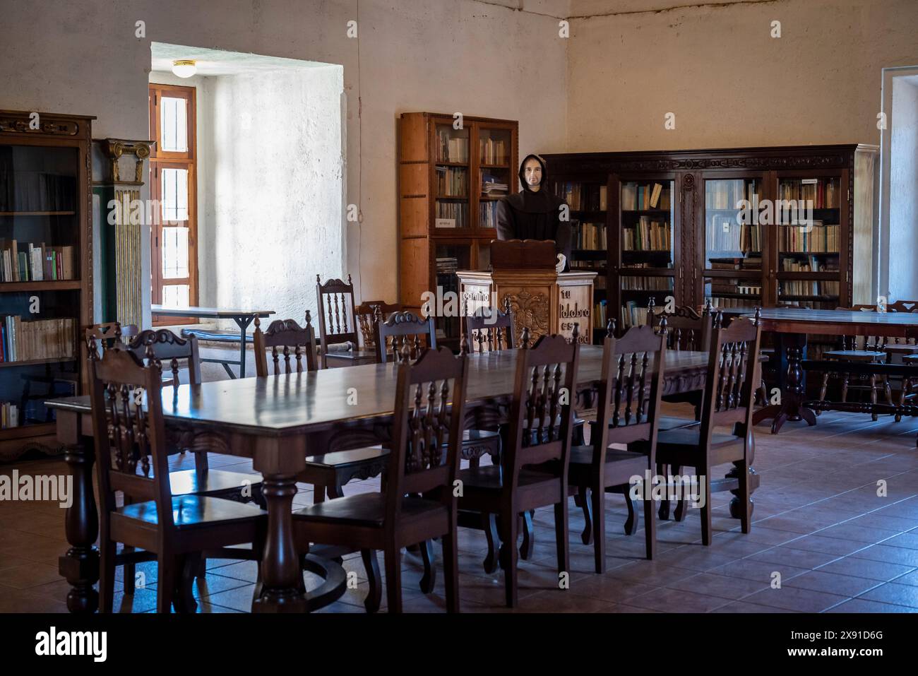 Bibliothek des Heiligen Hermano Pedro, im Kloster San Francisco el Grande, ein Franziskanerkloster, das Anfang des 18. Jahrhunderts fertiggestellt wurde Stockfoto