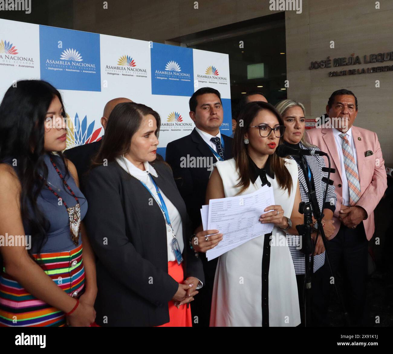 ASSEMBLYWOMAN NATALY MORILLO PRANGERT FANTONI Quito, Dienstag, 28. Mai 2024 Abgeordnete Nataly Morillo, auf der Pressekonferenz an, um über die Anklage gegen den Präsidenten des Rates der Bürgerbeteiligung, AndrÃ s Fantoni, und den mutmaßlichen Missbrauch eines Behindertenausweises im Legislativpalast, AndrÃ s Fantoni, zu erklären. und der mutmaßliche Missbrauch eines Behindertenausweises, auf den Fotos des Legislativpalastes Rolando Enriquez API Quito Pichincha Ecuador POL ASAMBLEISTA NATALY MORILLO DENUNCIA FANTONI 56c25600cdff0317fa24d8d7145aaaaaac Copyright: xROLANDOxENRIQUEZx Stockfoto