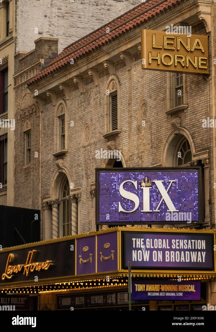 SIX das Musical im Lena Horne Theater am Broadway in Manhattan NYC Stockfoto