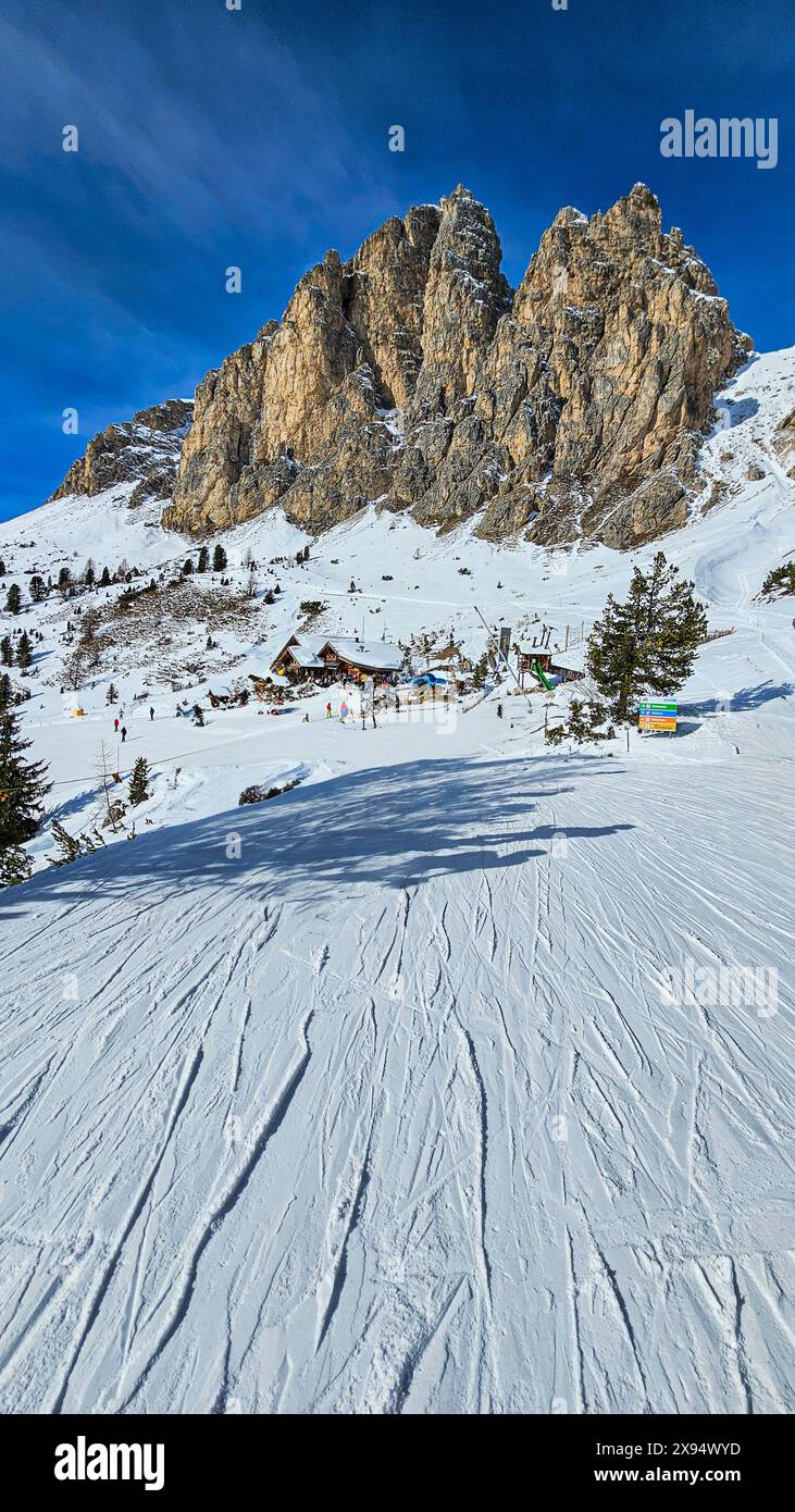 Skipisten an der Sella Ronda, Dolomiten, Italien, Europa Stockfoto