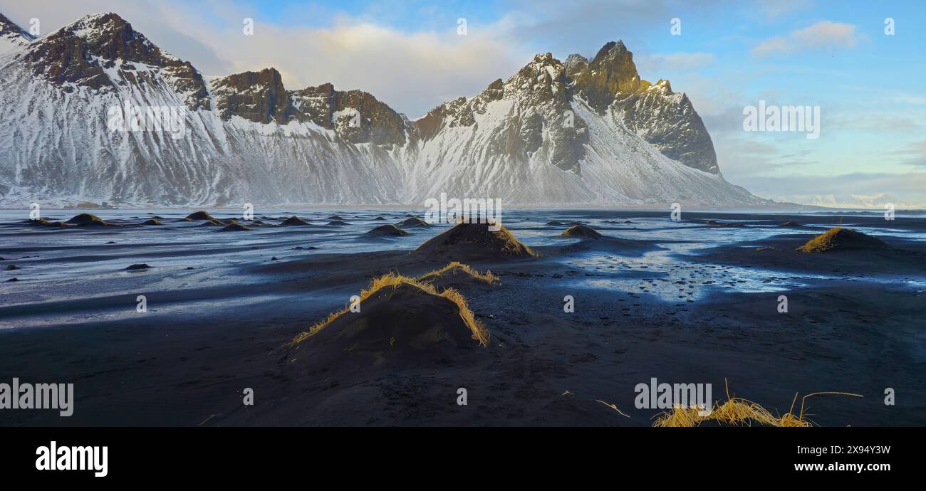 Vestrahorn Mountain und Stokksnes Beach, Südosten Islands, Polarregionen Stockfoto