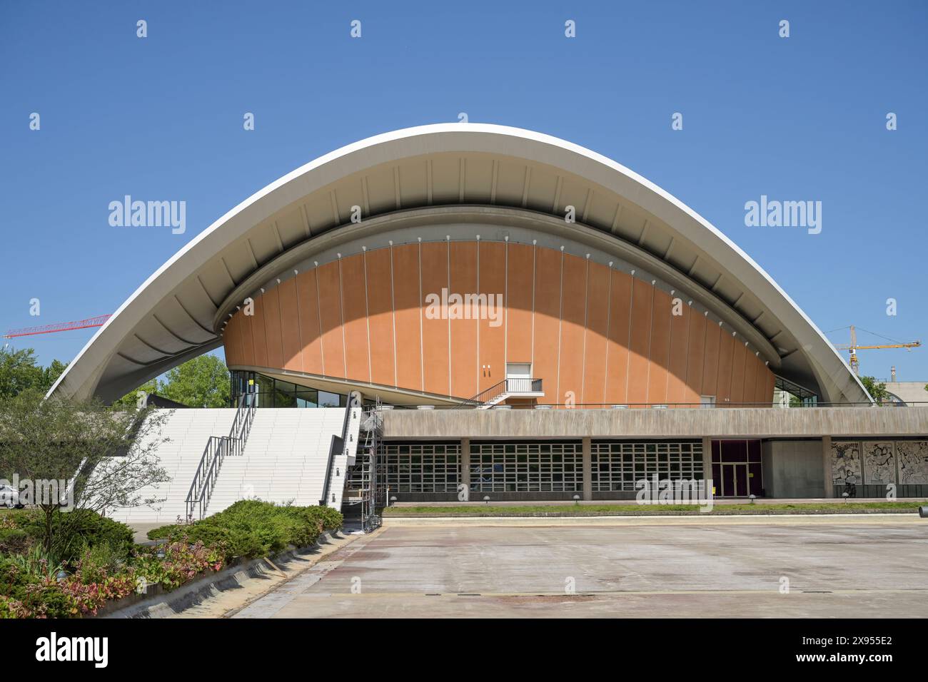 Haus der Kulturen der Welt, John-Foster-Dulles-Allee, Tiergarten, Berlin, Deutschland, Haus der Kulturen der Welt, John-Foster-Dulles-Allee, Tiergarten, Berl Stockfoto Haus der Kulturen der Welt, John-Foster-Dulles-Allee, Tiergarten, Berlin, Deutschland, Haus der Kulturen der Welt, John-Foster-Dulles-Allee, Tiergarten, Berl Stockfoto