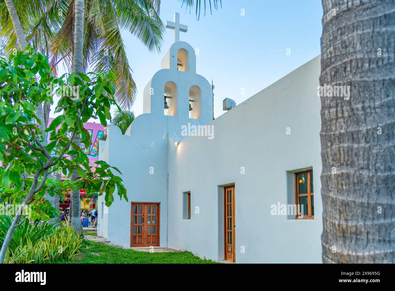 Blick auf Capilla de Nuestra Senora del Carmen, Playa del Carmen, Quintana Roo, Karibikküste, Yucatan Halbinsel, Riviera Maya, Mexiko, Nordamerika Stockfoto