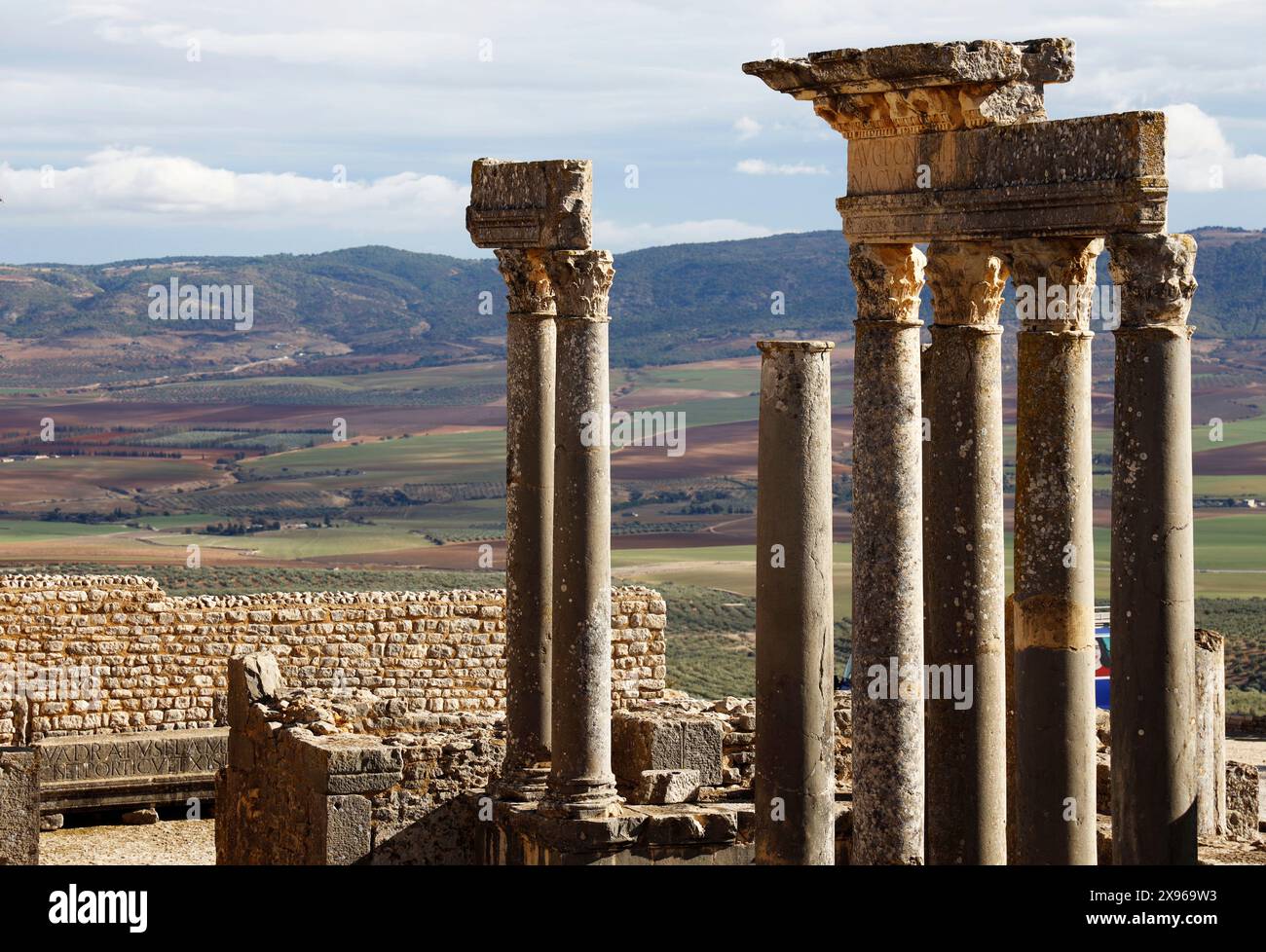 Die Ruinen der römischen Stadt Dougga, UNESCO-Weltkulturerbe, Tal von Oued Khalled, Nordwesten Tunesiens, Nordafrika, Afrika Stockfoto