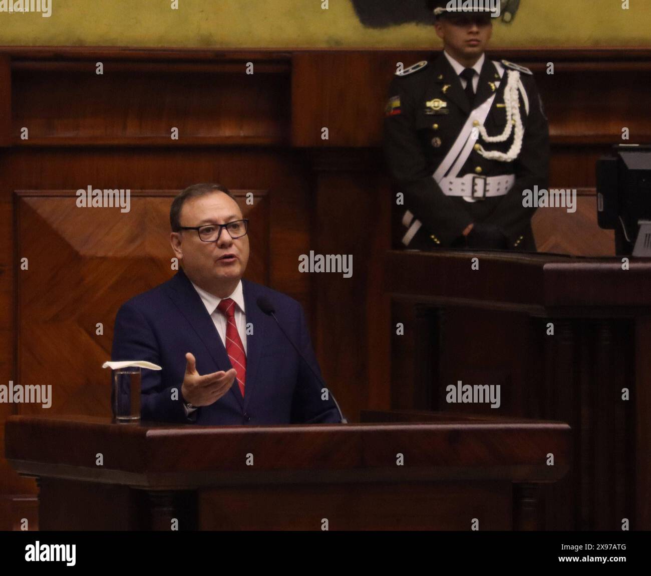 POLITISCHER PROZESS JUAN ZAPATA Quito, Mittwoch, 29. Mai 2024 ehemaliger Innenminister Juan Zapata im Plenum der Versammlung, um auf den gegen ihn erhobenen politischen Prozess zu reagieren, im Legislativpalast Fotos Rolando Enriquez API Quito Pichincha Ecuador POL POL POLITISCHER PROZESS JUAN ZAPATA 8bc62aa626c7a2f4ad29cafde292ecc0 Copyright: xROLANDOxENRIQUEZx Stockfoto