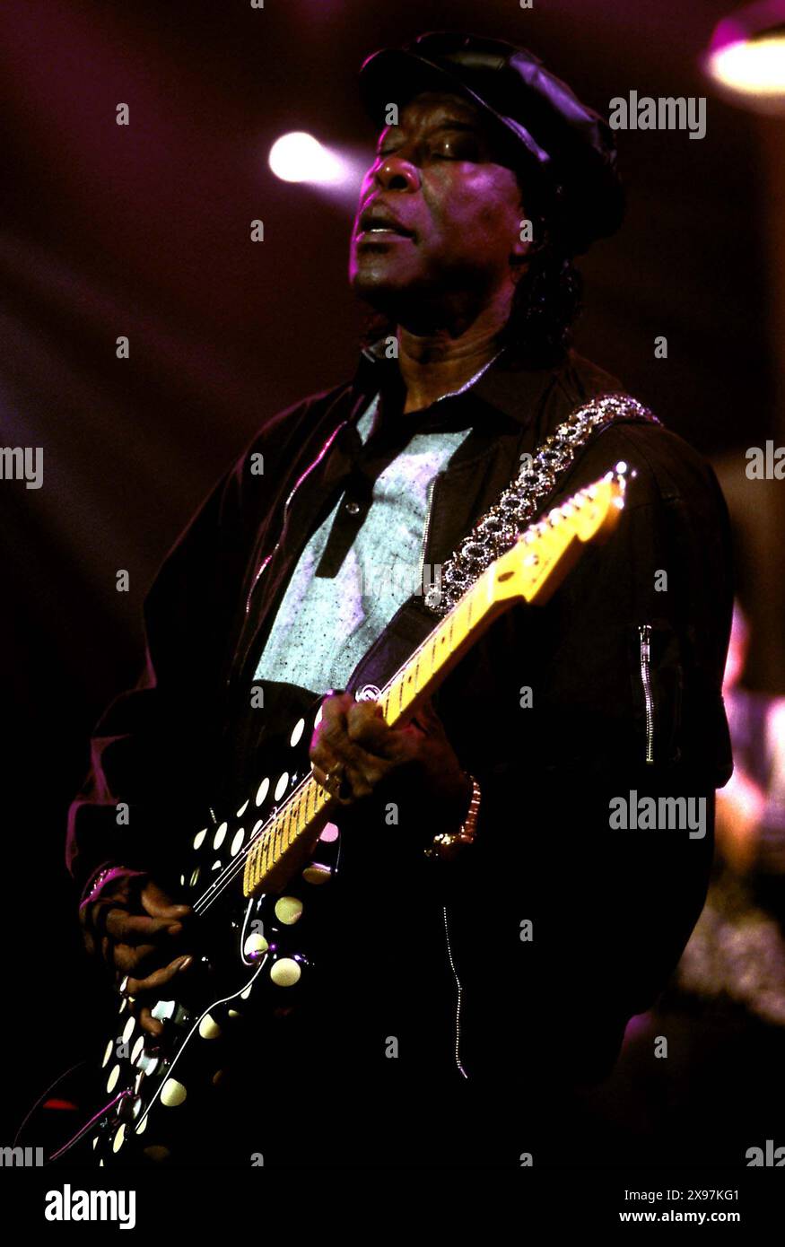 K10077JKEL.TRIBUT TO MUDDY WATERS KONZERT IM KENNEDY CENTER.10.11.1997. JAMES M KELLY / 1997..BUDDY GUY (Kreditbild: © James M. Kelly/ZUMA Wire) NUR ZUR REDAKTIONELLEN VERWENDUNG! Nicht für kommerzielle ZWECKE! Stockfoto