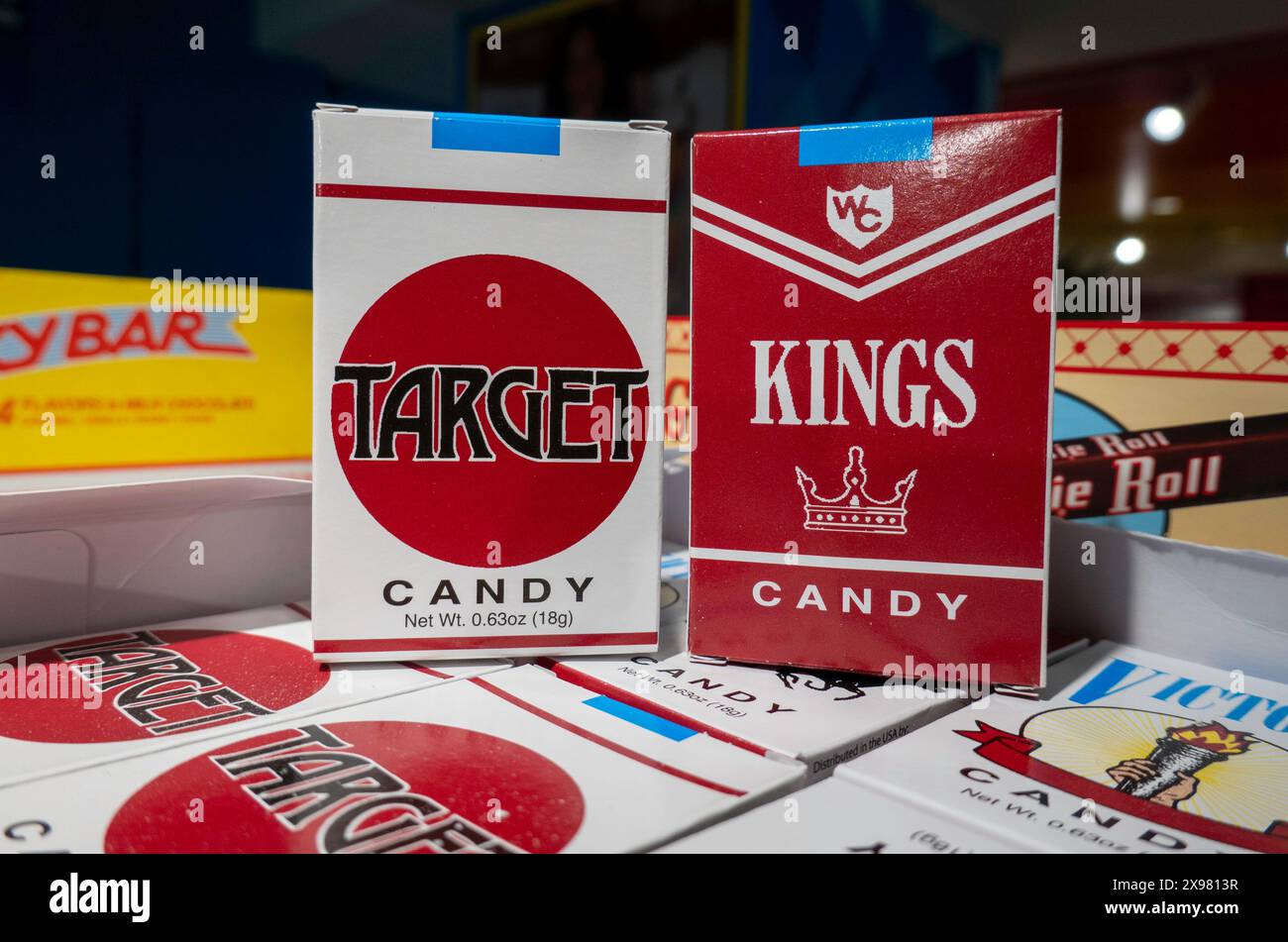 IT'SUGAR ist ein Teil des Zwischengeschosses im Macy's Flagship Department Store im Herald Square, New York City, USA 2024 Stockfoto