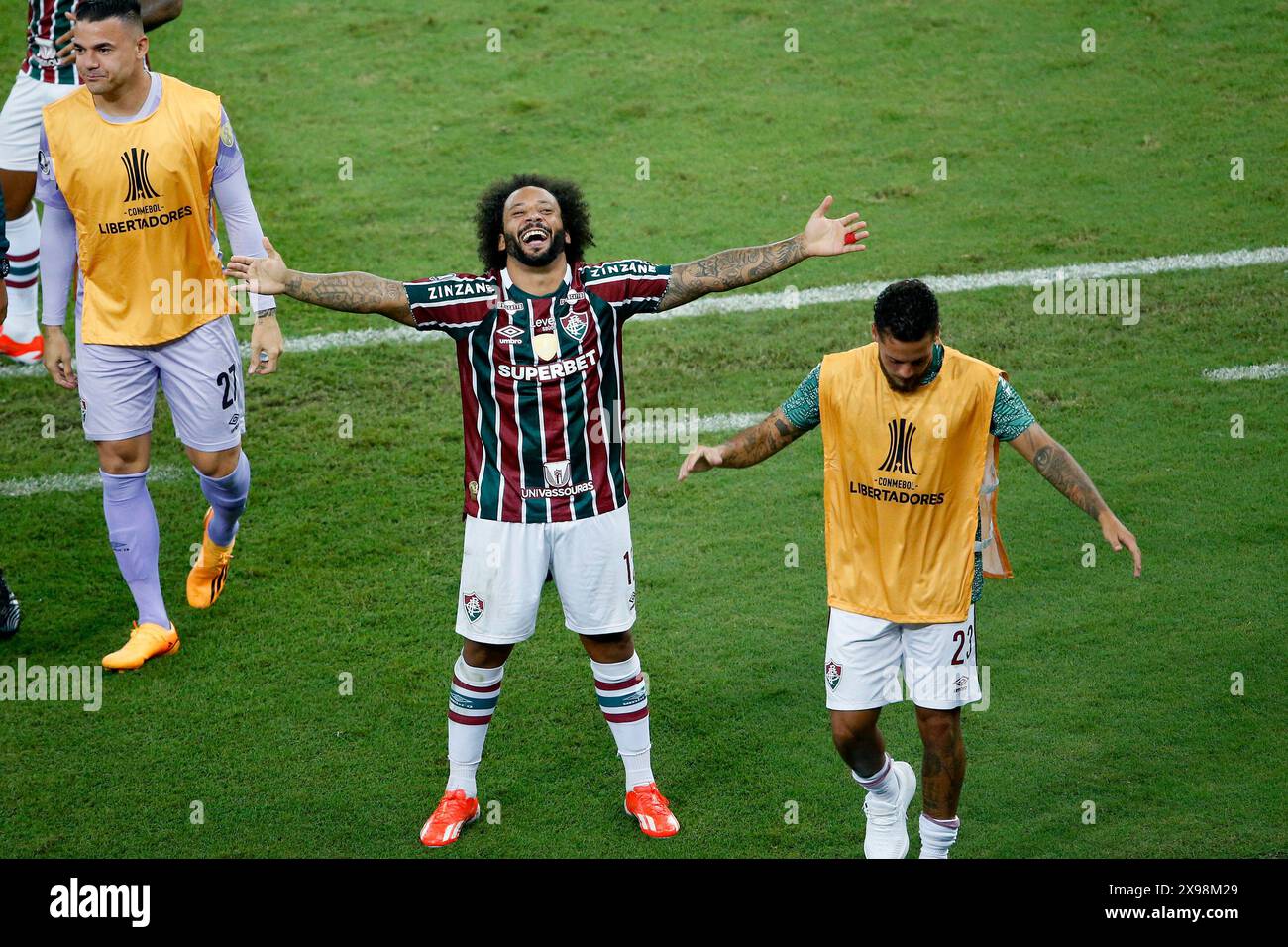 Rio de Janeiro, Brasilien. Mai 2024. Marcelo of Fluminense feiert, nachdem er das zweite Tor seiner Mannschaft während des Spiels zwischen Fluminense und Alianza Lima (PER) in der vierten Runde der Gruppe A der Copa Libertadores 2024 im Maracana Stadium in Rio de Janeiro, Brasilien, erzielte. Foto: Nadine Freitas/DiaEsportivo/Alamy Live News Credit: DiaEsportivo/Alamy Live News Stockfoto